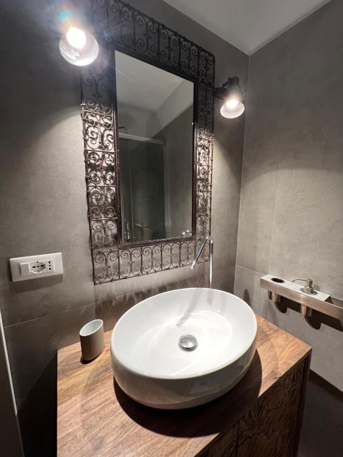Апартаменты Housmart Senzanome 9/3 Болонья Экстерьер фото